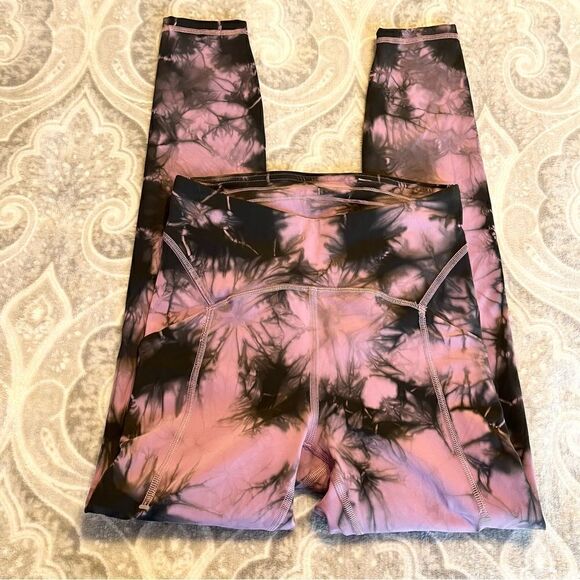 Lululemon Power Thru High-Rise Tight 25"
Over Tie Dye Wisteria Purple - Picture 5 of 7